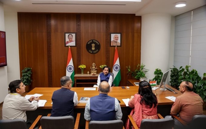 Education Minister Discusses Strategies to Strengthen Higher Education Institutions