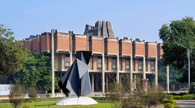 Teen Who Flagged CBSE Flaws Gets Full-Time Job at IIT-Kanpur
